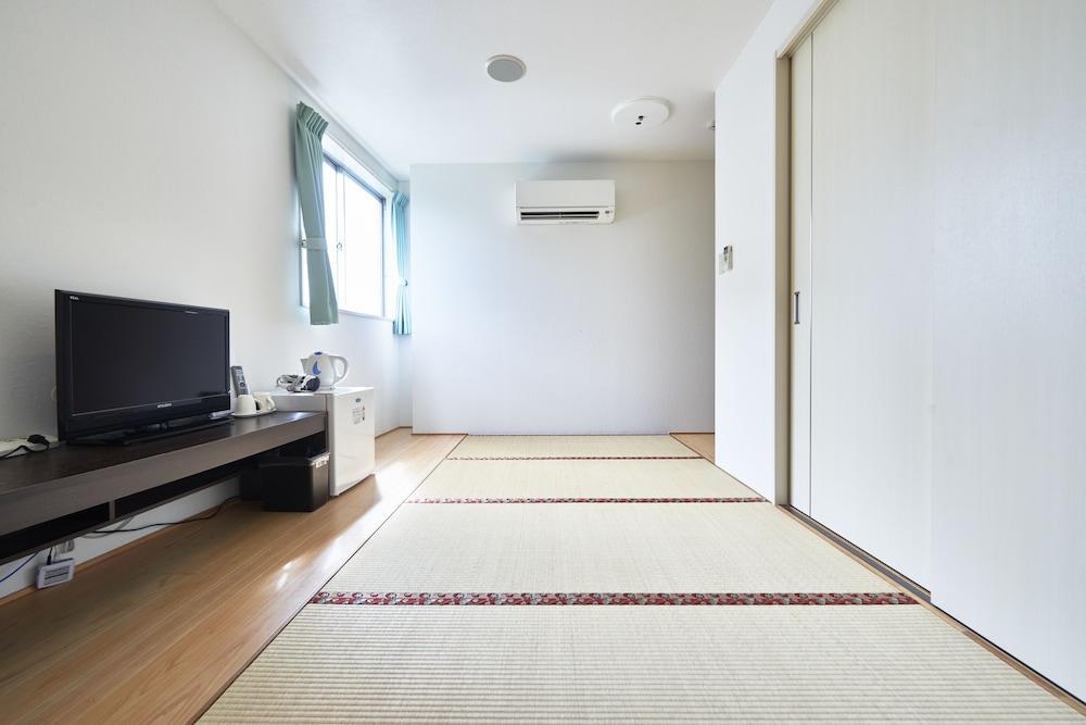 Hotel Select Inn Saitama Moroyama Ogose Екстер'єр фото