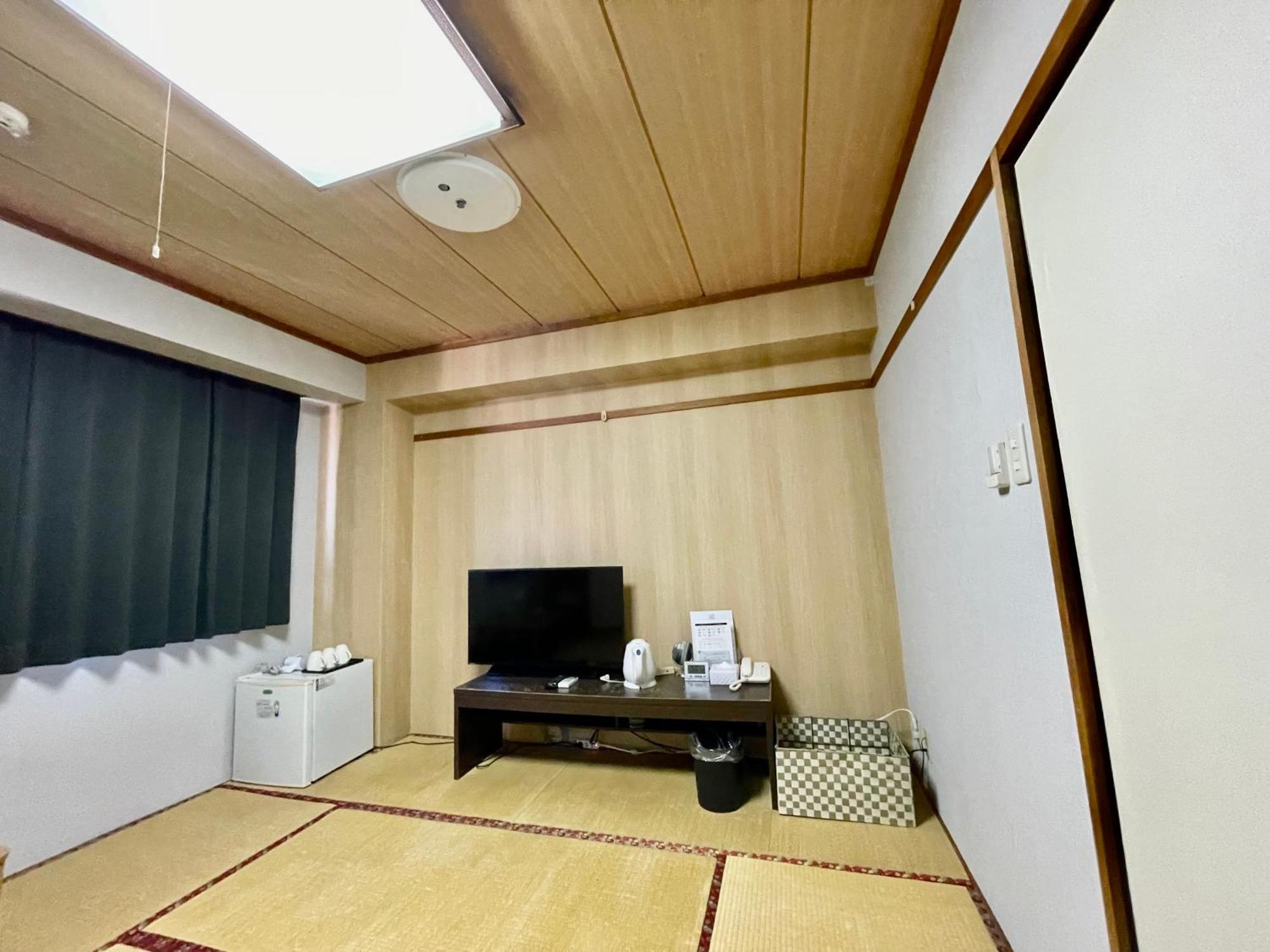 Hotel Select Inn Saitama Moroyama Ogose Екстер'єр фото