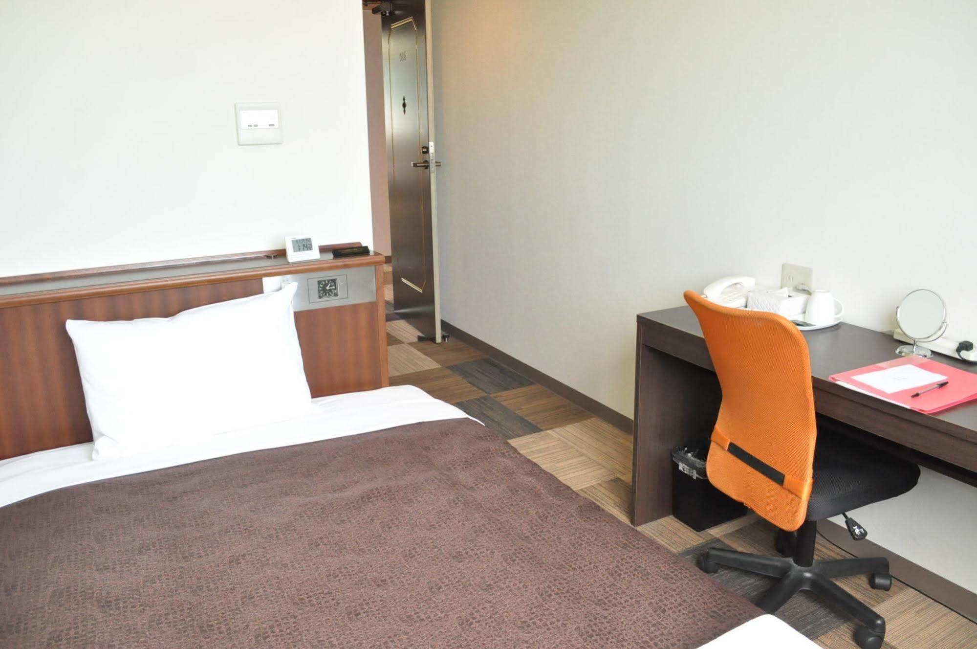 Hotel Select Inn Saitama Moroyama Ogose Екстер'єр фото
